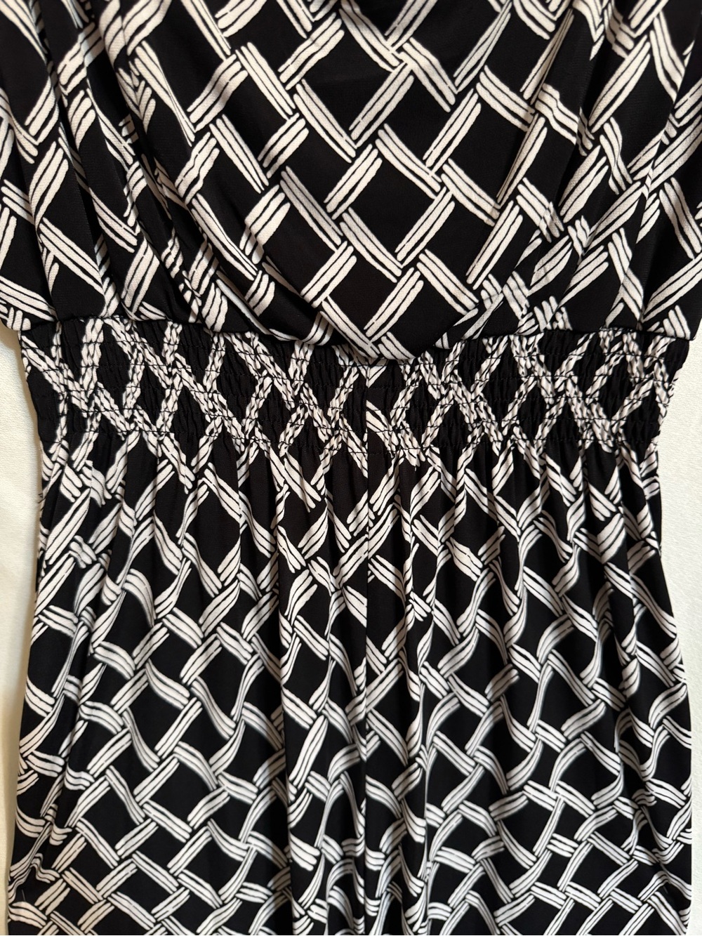Black & White Geometric Sleeveless Jumpsuit NWT - Picture 4 of 15